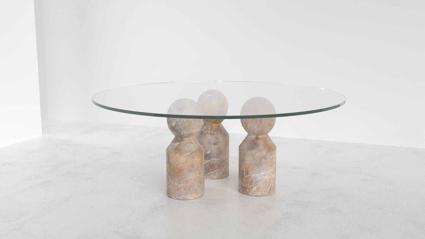 Pion table