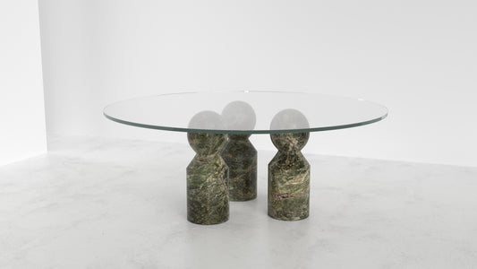 Pion table